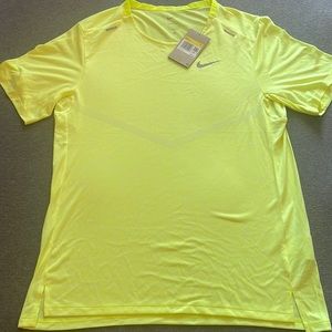 Nike dri fit shirt (New)